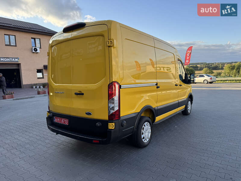 Грузовой фургон Ford Transit 2021 в Ирпене