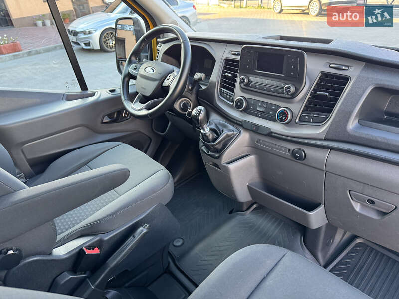Грузовой фургон Ford Transit 2021 в Ирпене