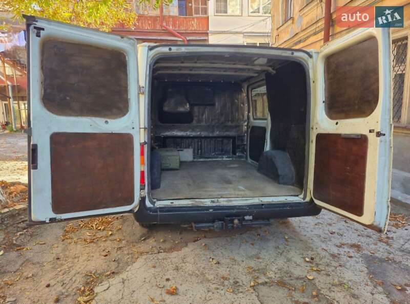 Вантажний фургон Ford Transit 2006 в Одесі