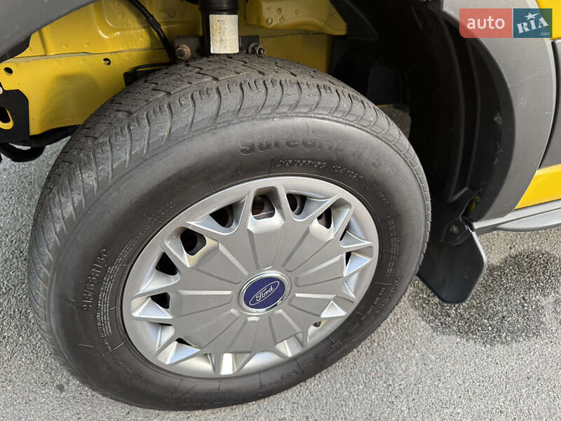 Грузовой фургон Ford Transit 2020 в Ирпене