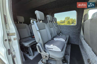 Вантажопасажирський фургон Ford Transit 2017 в Львові