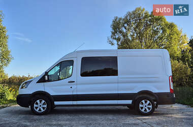 Вантажопасажирський фургон Ford Transit 2017 в Львові