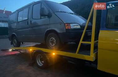 Автовоз Ford Transit 1980 в 
