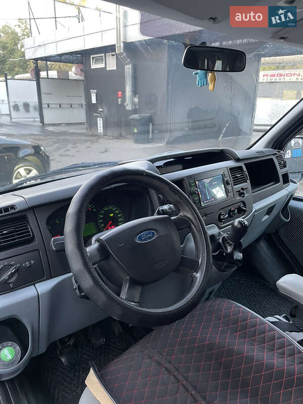 Вантажопасажирський фургон Ford Transit 2008 в Києві