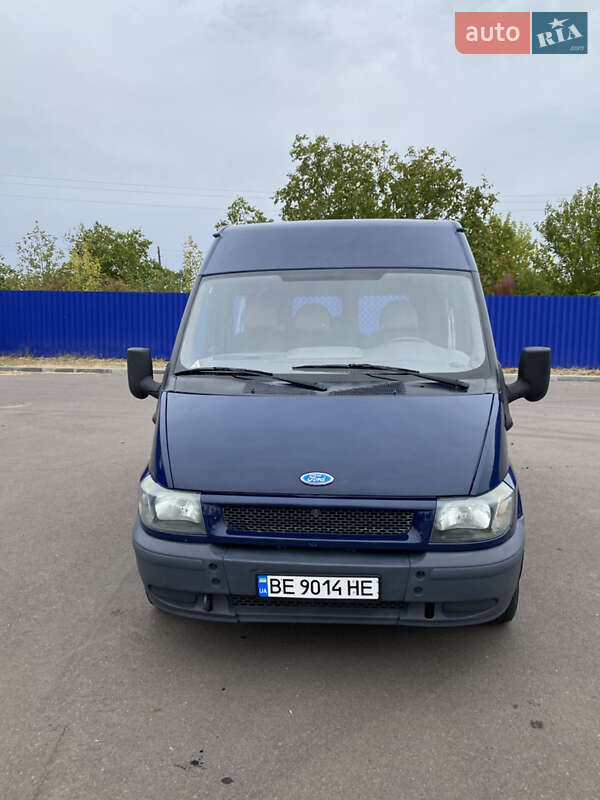 Микроавтобус Ford Transit 2005 в 
