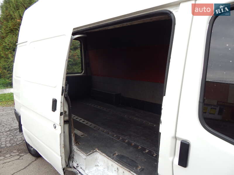 Вантажний фургон Ford Transit 1998 в Трускавці