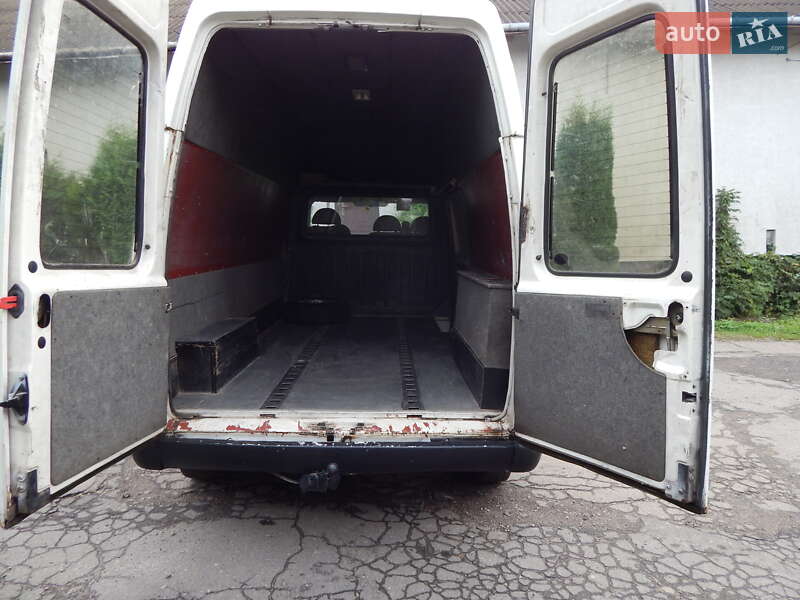 Вантажний фургон Ford Transit 1998 в Трускавці