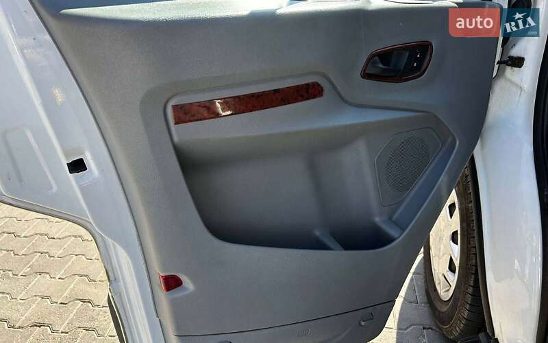 Другие грузовики Ford Transit 2018 в Черновцах