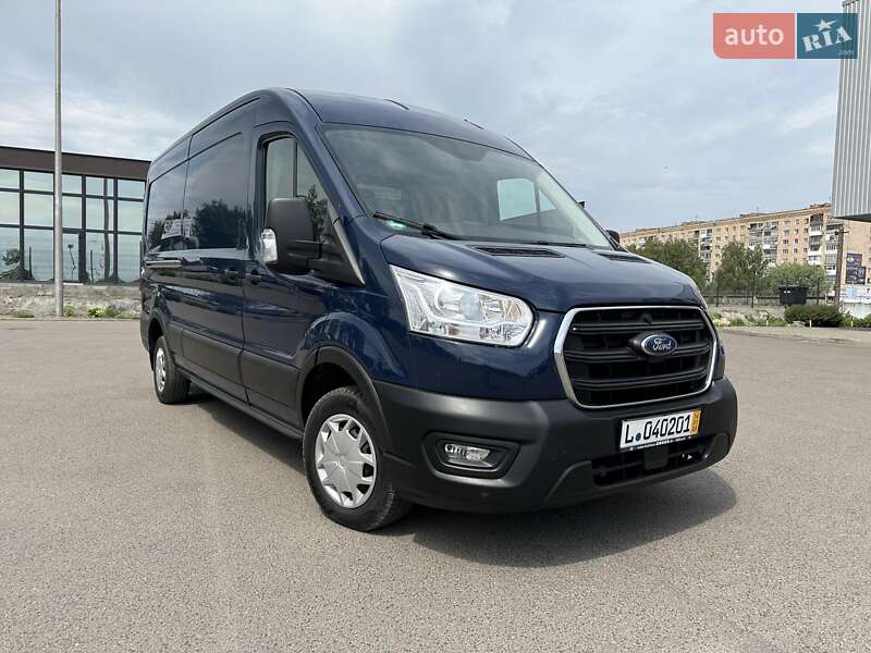 Грузовой фургон Ford Transit 2019 в 