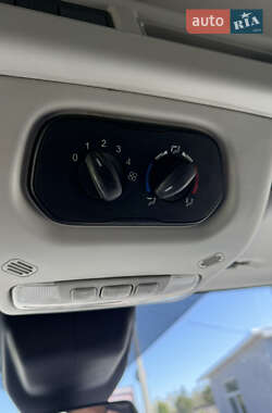 Микроавтобус Ford Transit 2017 в 