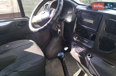 Вантажний фургон Ford Transit 2001 в 