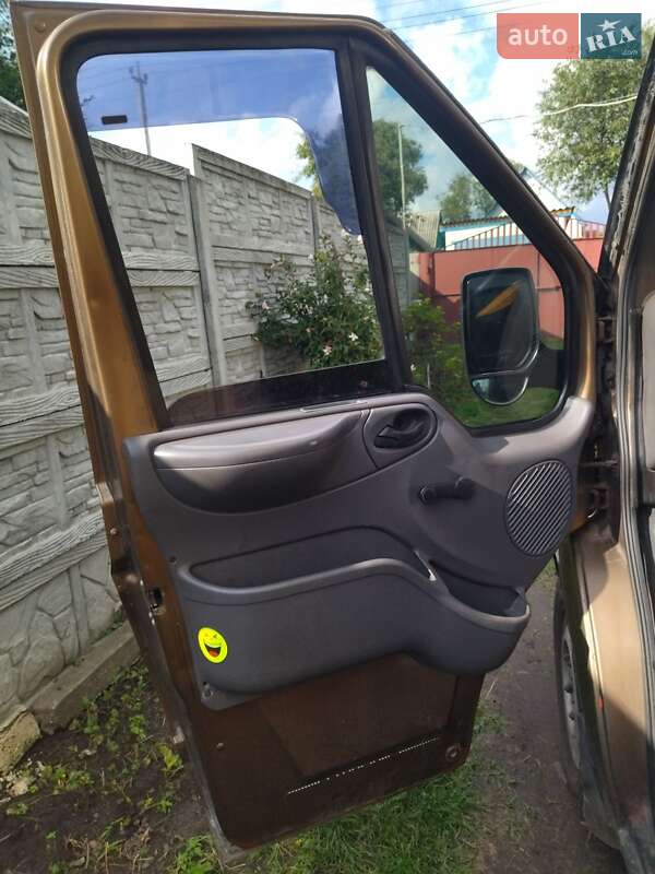 Грузовой фургон Ford Transit 2001 в Киеве