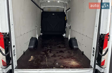 Вантажний фургон Ford Transit 2021 в 