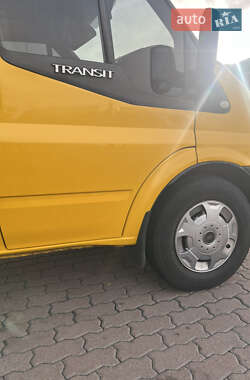 Грузовой фургон Ford Transit 2007 в 