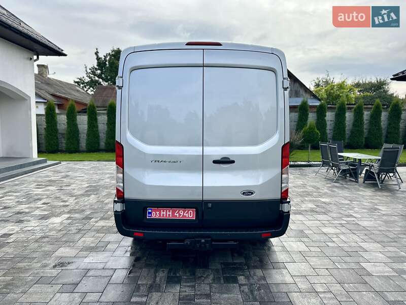 Вантажний фургон Ford Transit 2019 в Дубні