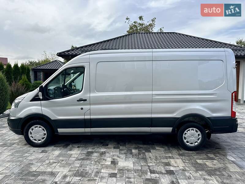 Вантажний фургон Ford Transit 2019 в Дубні