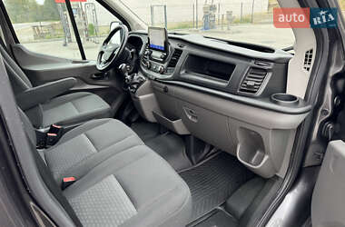 Грузовой фургон Ford Transit 2022 в 
