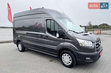 Грузовой фургон Ford Transit 2022 в 