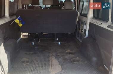 Грузопассажирский фургон Ford Transit 2005 в 