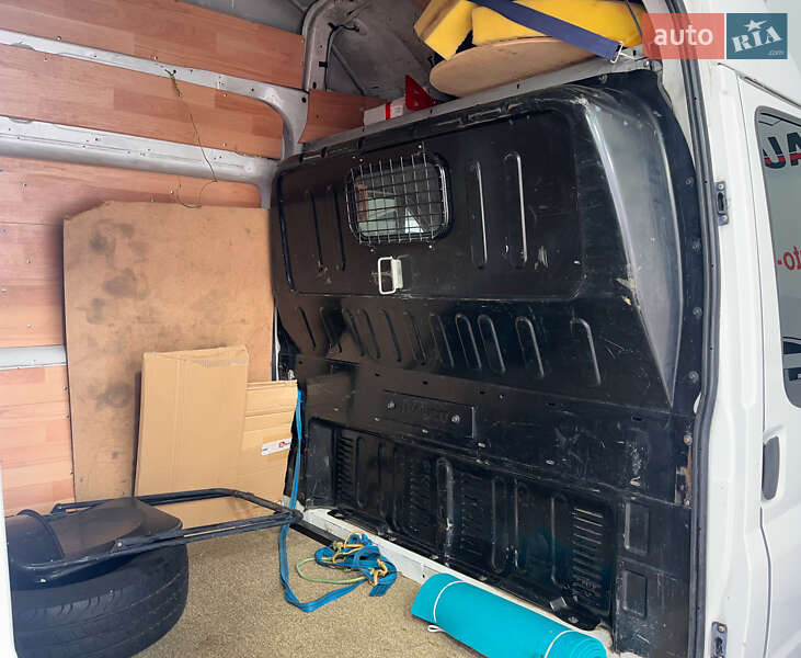 Вантажний фургон Ford Transit 2012 в Львові