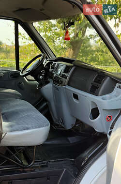 Мікроавтобус Ford Transit 2013 в 