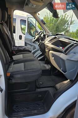 Микроавтобус Ford Transit 2017 в 