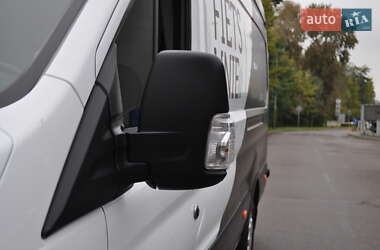 Вантажний фургон Ford Transit 2020 в 