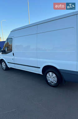Грузовой фургон Ford Transit 2013 в 