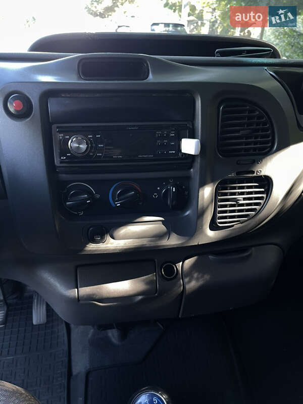 Мікроавтобус вантажний (до 3,5т) Ford Transit 2005 в Чернівцях
