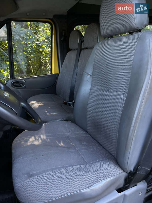 Мікроавтобус вантажний (до 3,5т) Ford Transit 2005 в Чернівцях