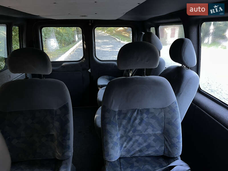 Мікроавтобус вантажний (до 3,5т) Ford Transit 2005 в Чернівцях