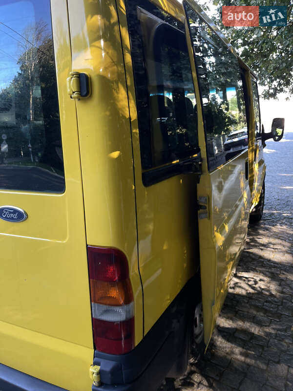 Мікроавтобус вантажний (до 3,5т) Ford Transit 2005 в Чернівцях