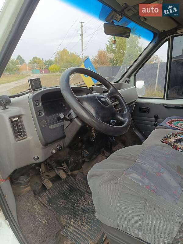Вантажопасажирський фургон Ford Transit 1986 в Ромнах