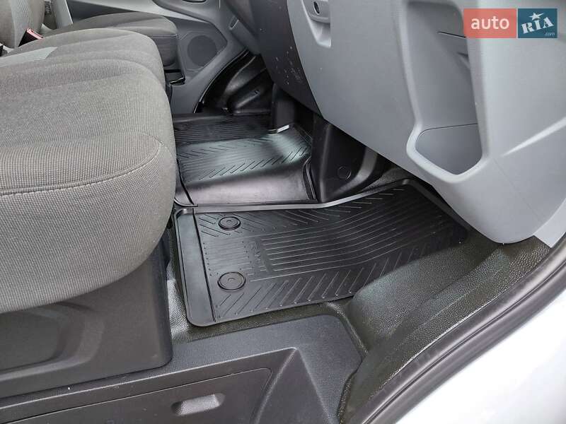 Вантажний фургон Ford Transit 2019 в Івано-Франківську