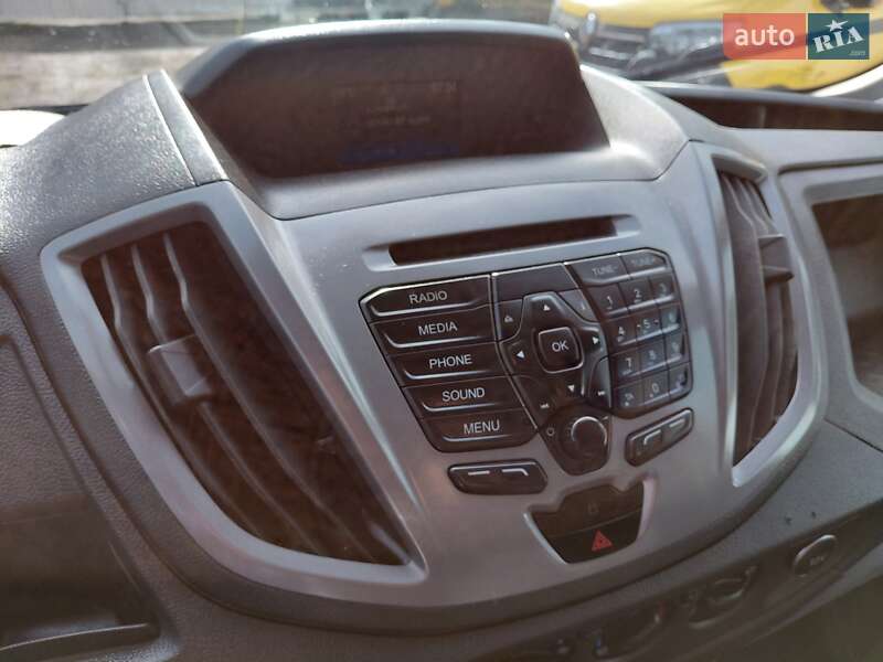 Вантажний фургон Ford Transit 2019 в Івано-Франківську