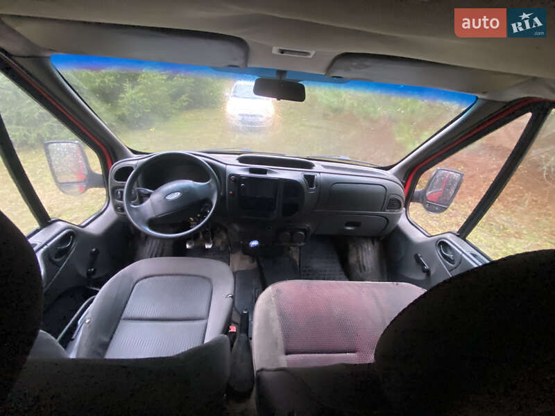 Вантажний фургон Ford Transit 2004 в Кропивницькому фото 9 Вантажний фургон Ford Transit 2004 в Кропивницькому