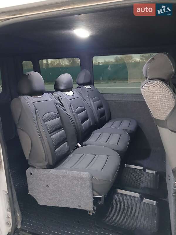 Микроавтобус Ford Transit 2005 в Киеве