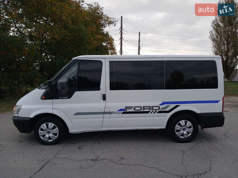 Микроавтобус Ford Transit 2005 в Киеве