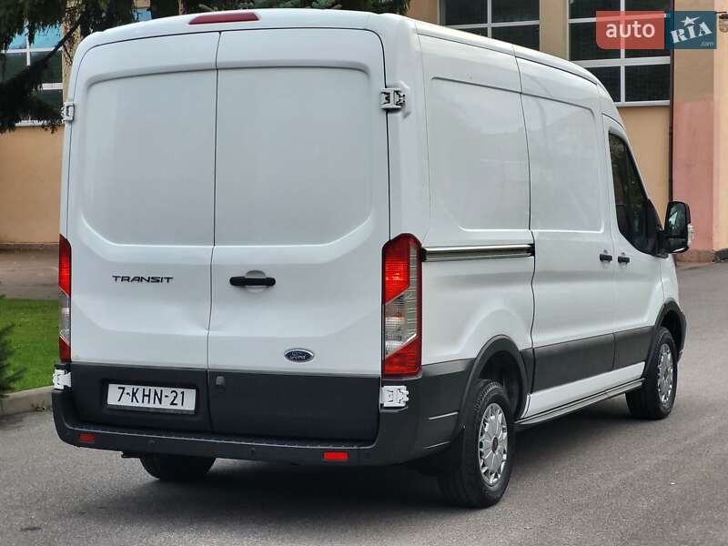 Грузовой фургон Ford Transit 2017 в Виннице