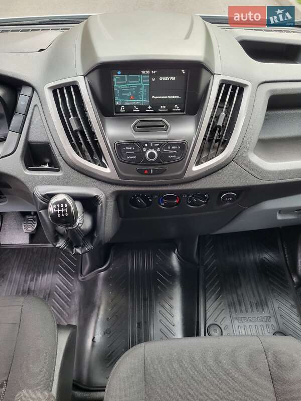 Грузовой фургон Ford Transit 2017 в Виннице
