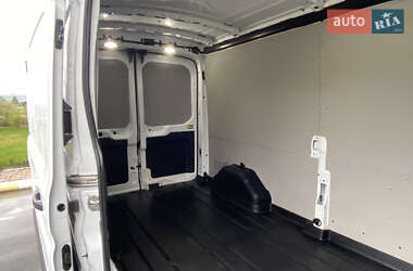 Грузовой фургон Ford Transit 2021 в 