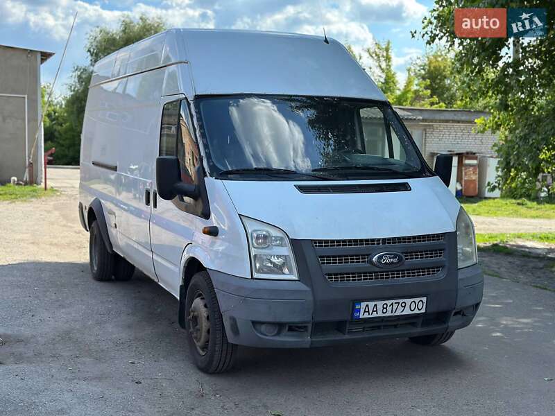 Грузовой фургон Ford Transit 2013 в Киеве