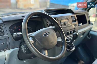 Вантажний фургон Ford Transit 2013 в 