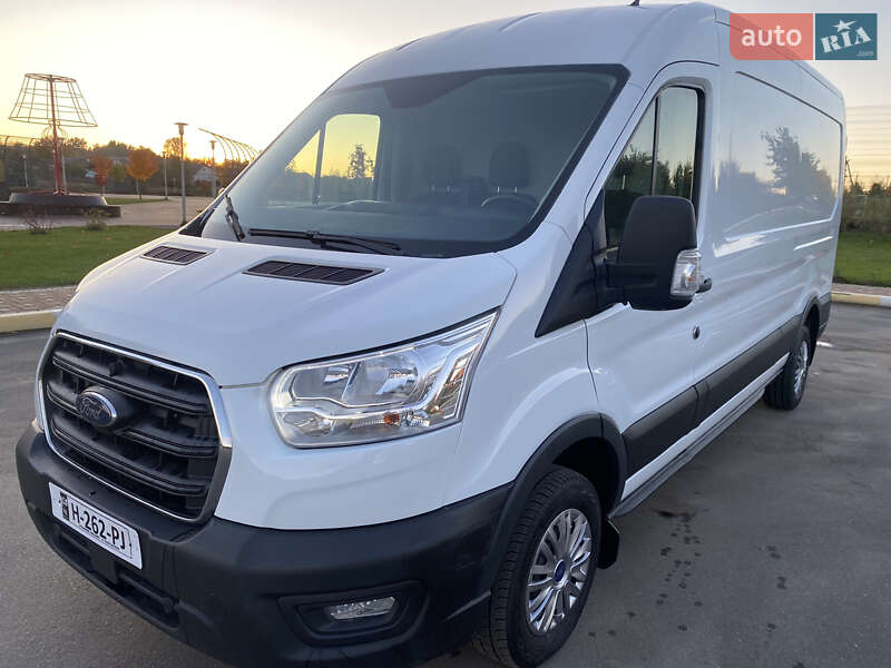 Вантажний фургон Ford Transit 2020 в Ірпені
