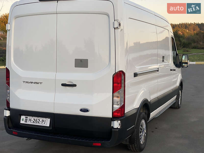 Вантажний фургон Ford Transit 2020 в Ірпені
