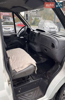 Вантажний фургон Ford Transit 2004 в  фото 9 Вантажний фургон Ford Transit 2004 в