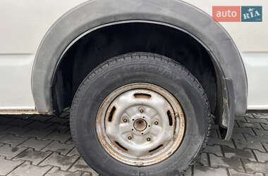 Вантажний фургон Ford Transit 2004 в  фото 13 Вантажний фургон Ford Transit 2004 в