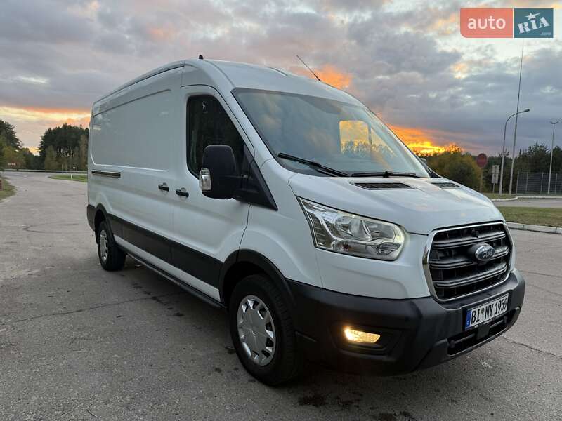 Грузовой фургон Ford Transit 2021 в 