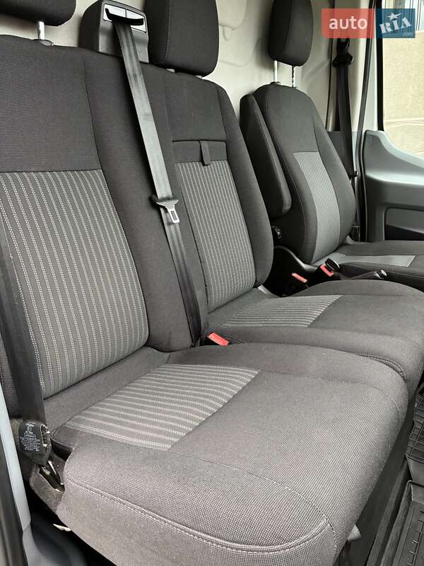 Мікроавтобус вантажний (до 3,5т) Ford Transit 2016 в Одесі