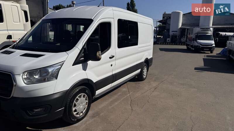 Микроавтобус Ford Transit 2019 в Киеве фото 4 Микроавтобус Ford Transit 2019 в Киеве